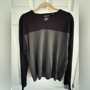 Vince Men's V-Neck Sweater in Black and Gray